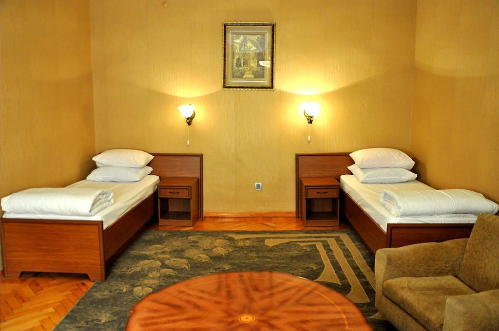 Ganja Hotel Eksteriør bilde